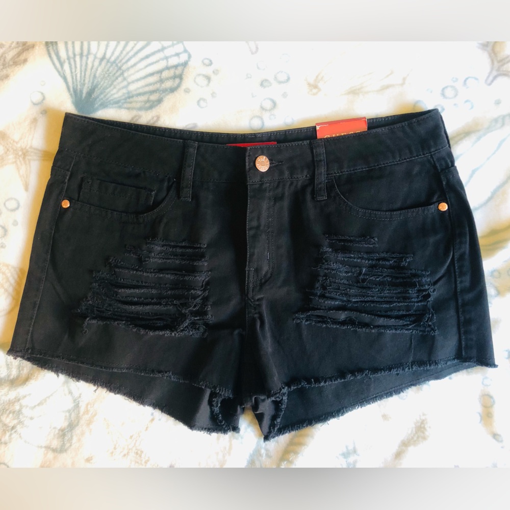 NWT- GUESS Jet Black Midrise Distressed Denim Cutoff Shorts- 29